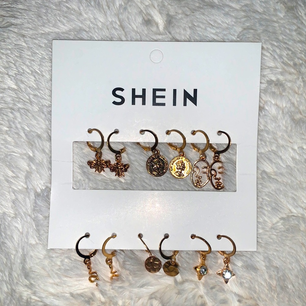 Gold Earrings💗